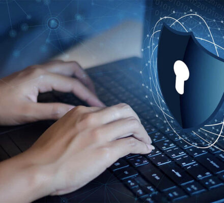 15 Tips on How to Protect Yourself Online