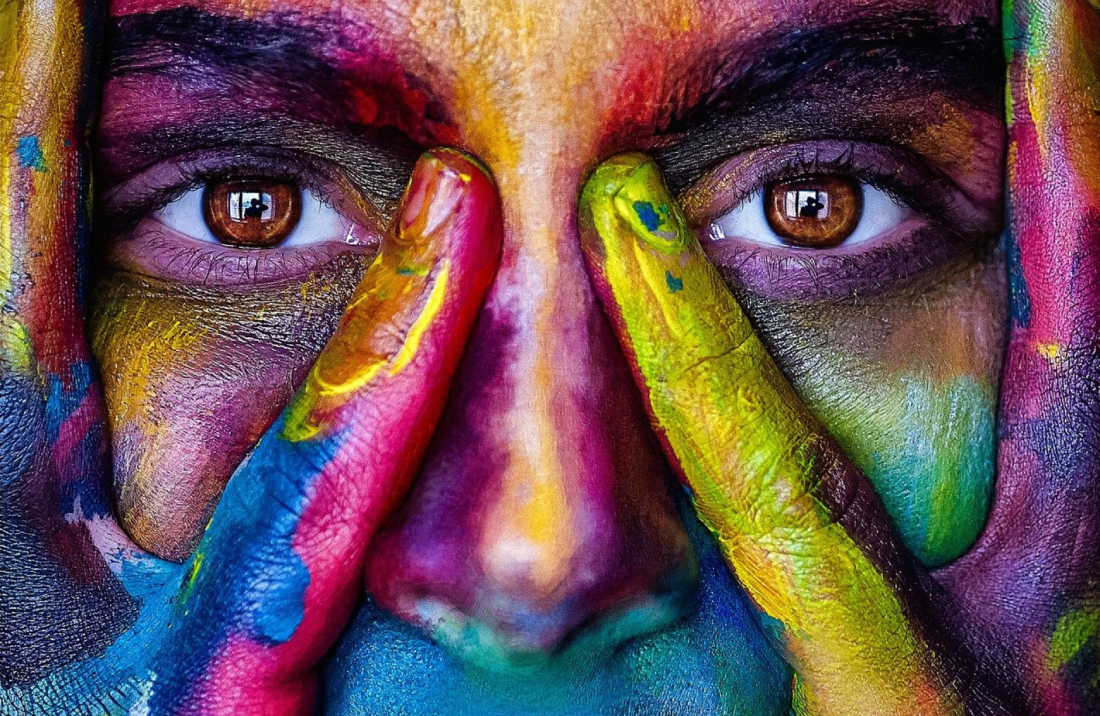 10 ideas to become a successful & best-selling artist