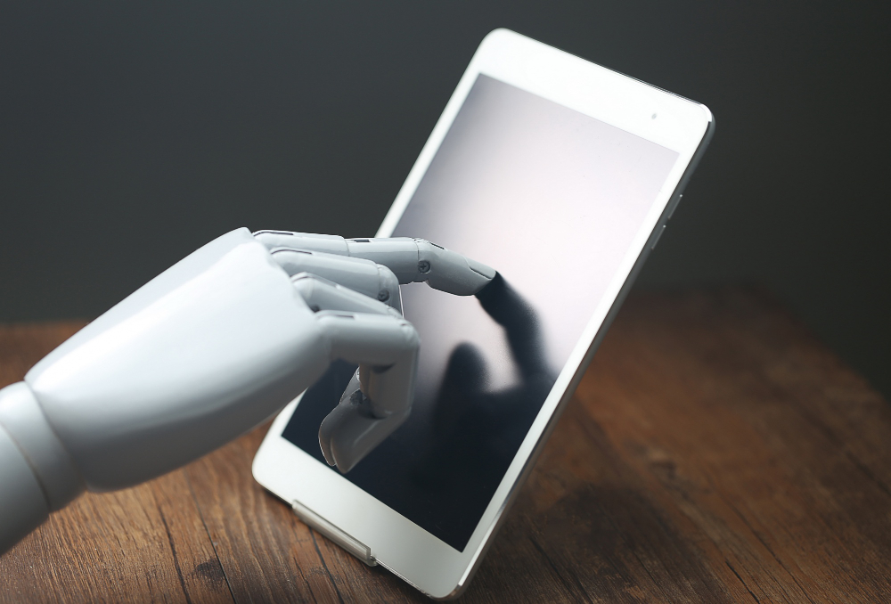4 Pitfalls of Using AI Essay Writer & How to Avoid Them