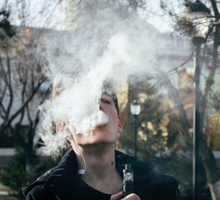 Vape Shops Selling Kratom