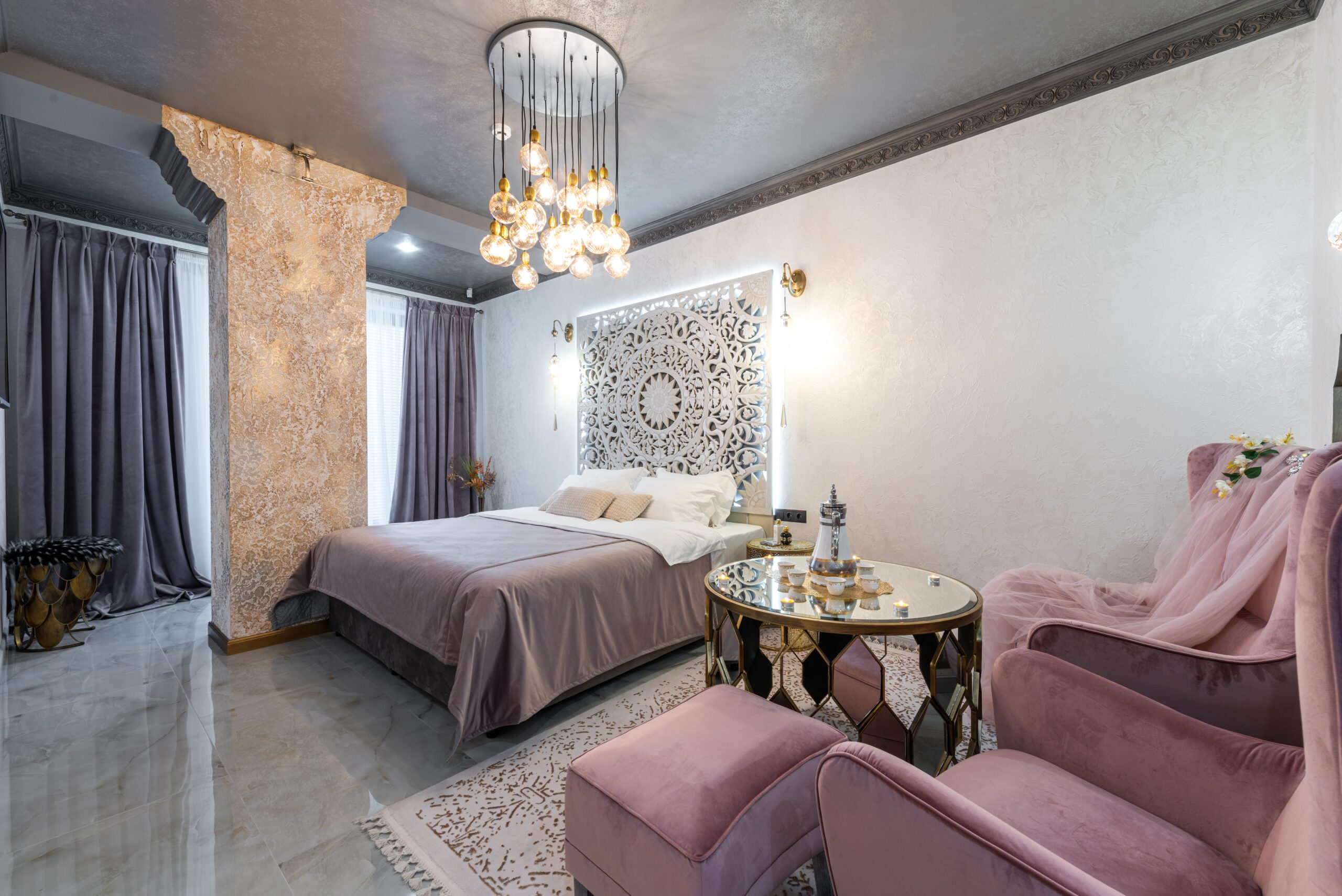 Capturing Memories: Unique Wall Art Ideas for Your Bedroom