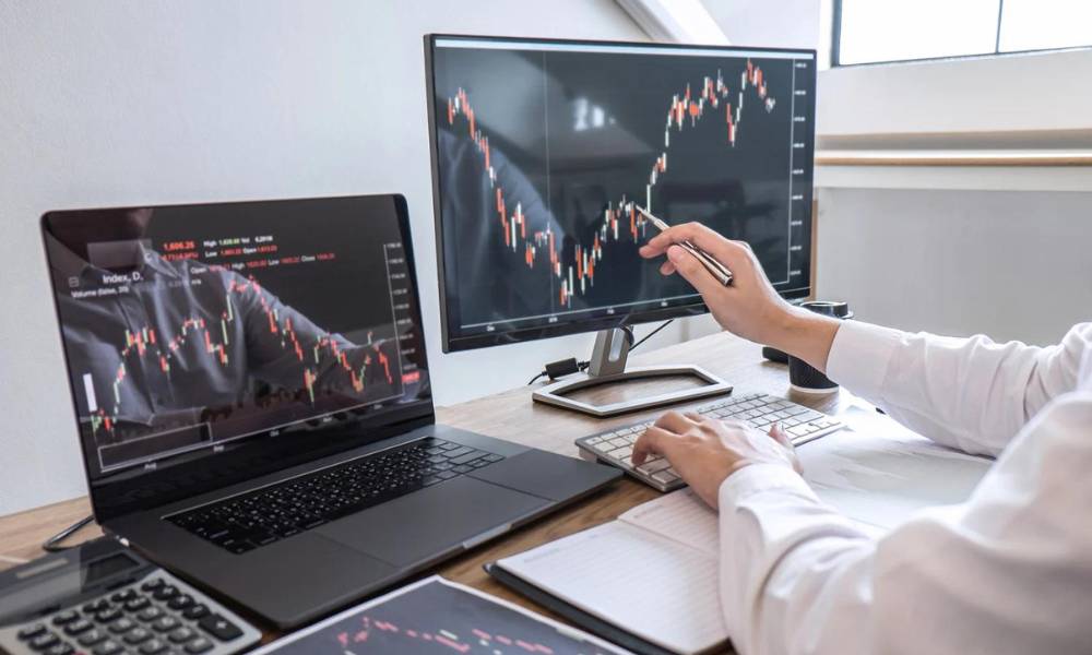 Innovations in Energy Finance: Oil Trading in the Digital Age