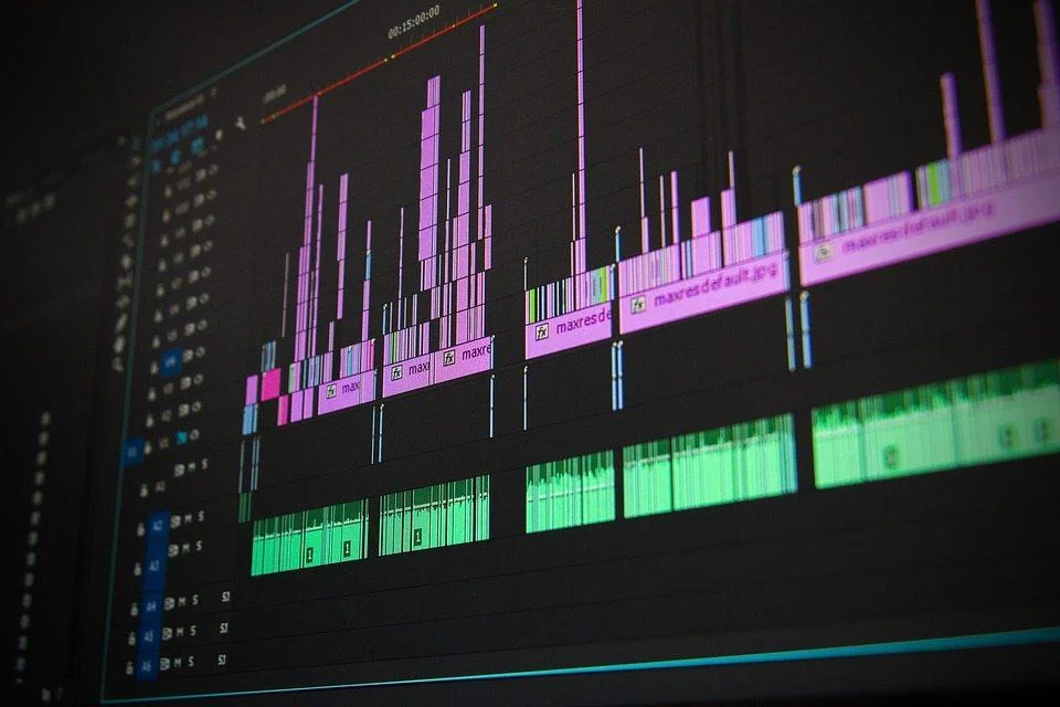 12 Tips to Become a Professional Video Editor - Ben Heine News