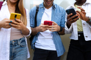 Smart Tips to Buy Your Dream Phone in College